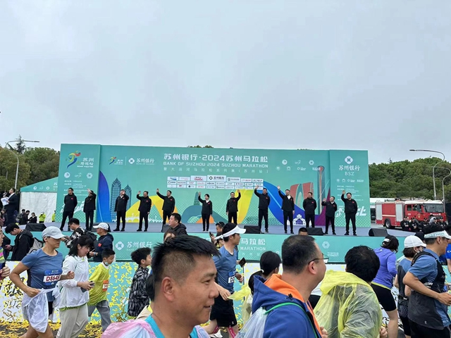 b65da9e6b9e6452aaeb07456cb886696.jpg